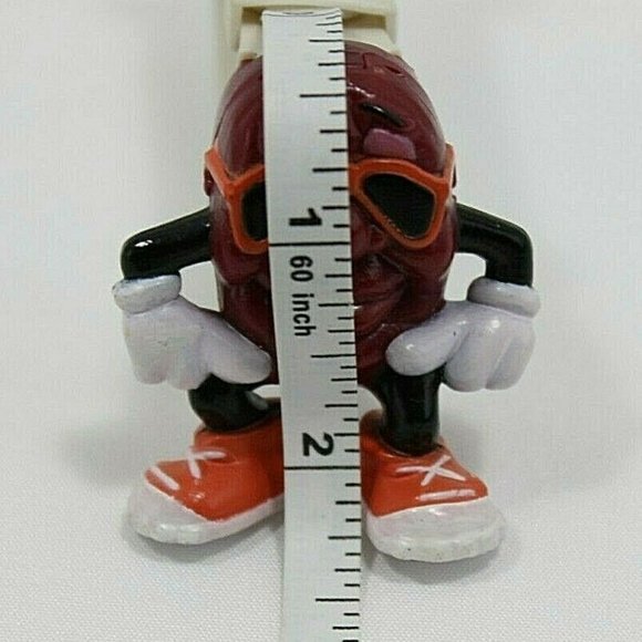 The California Raisin - Picture 10 of 11